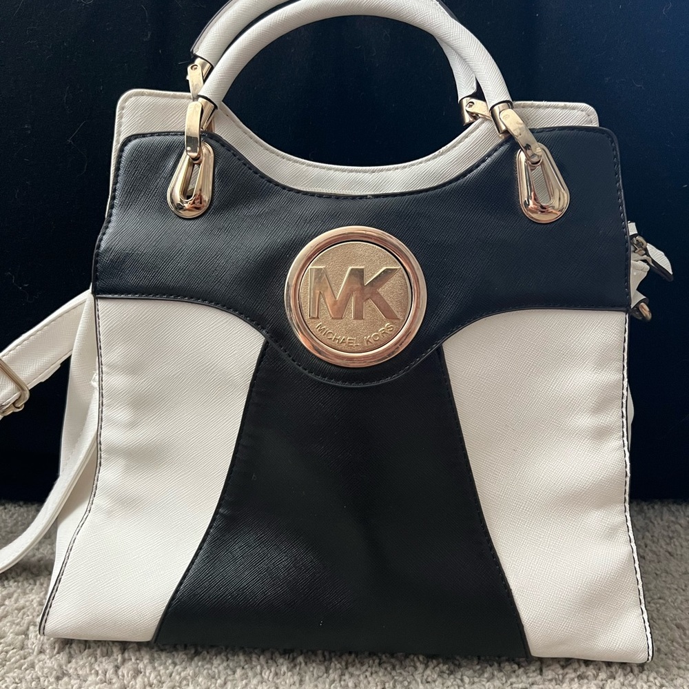 Michael Kors purse